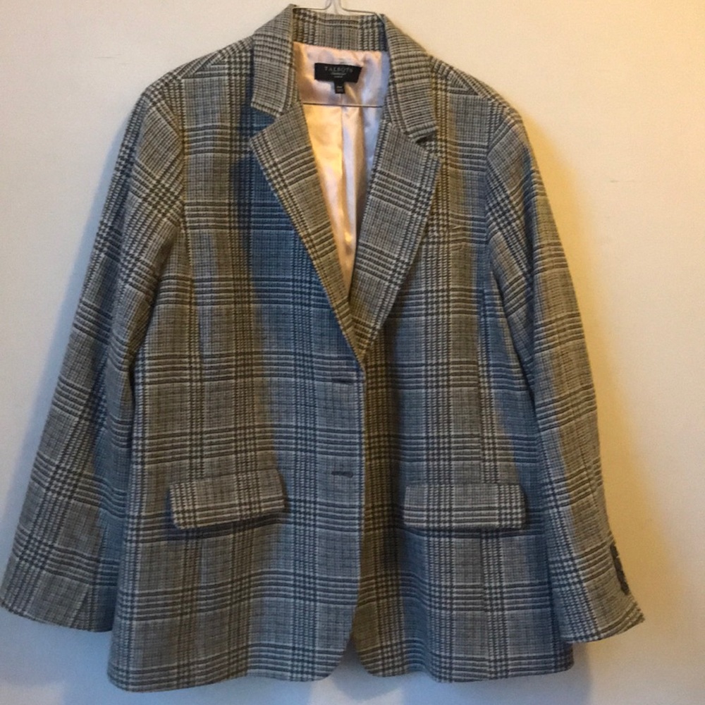 Gray checked blazer (size 18 W)
